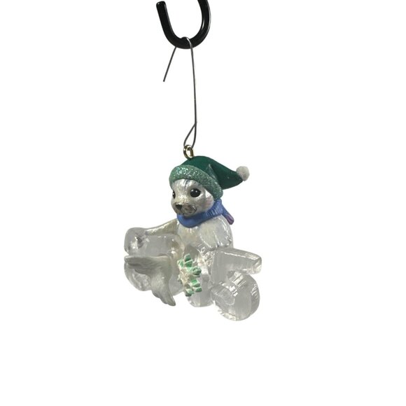 Vintage Hallmark Keepsake Ornament 2005 Cool Decade Collectible Seal Christmas - Picture 4 of 7